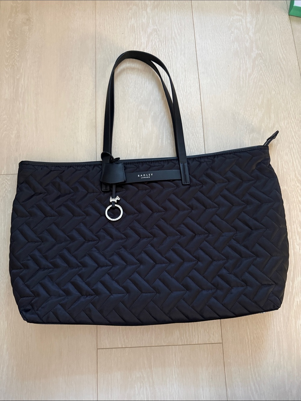 RADLEY LONDON Black Quilted Tote with Leather Strap Charm - Picture 2 of 14